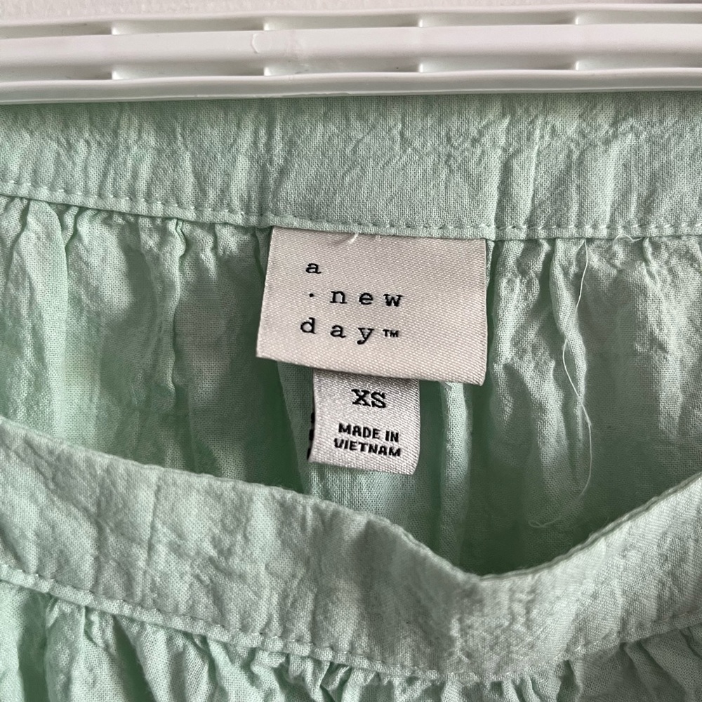 A New Day. Square neck XS-S puff sleeve cotton mint Green peasant Blouse - Picture 2 of 7